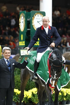 MICHAEL WHITAKER IS NOVEMBER SHOW JUMPER OF THE MONTH MICHAEL WHITAKER IS NOVEMBER SHOW JUMPER OF THE MONTH
